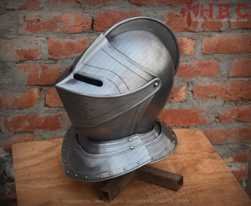 knight helmet