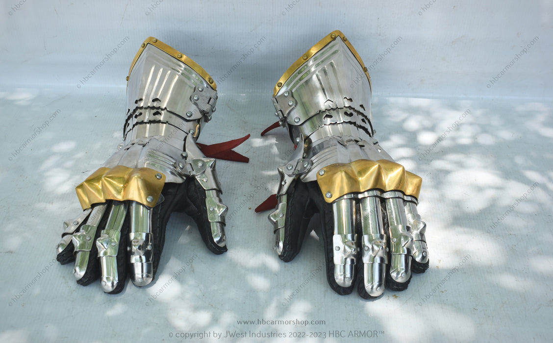 Handforged Gothic Gauntlet from Wallace Collection — HBC Armor Shop