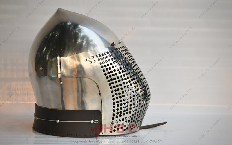 Visor Hole Face Helmet - Superior Visibility and Protection