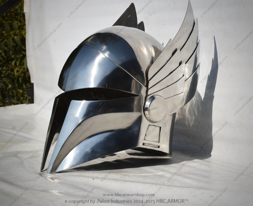 Durable Hand-Forged Cosplay Armor
Buff Polished Cosplay Helmet