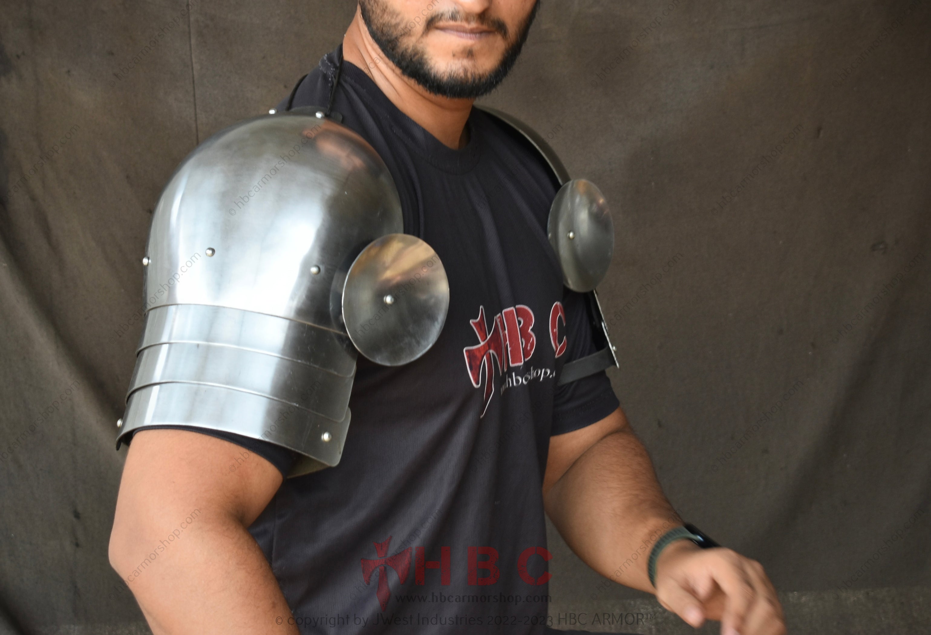 Medieval Spauldron With Rondels/European Style — HBC Armor Shop