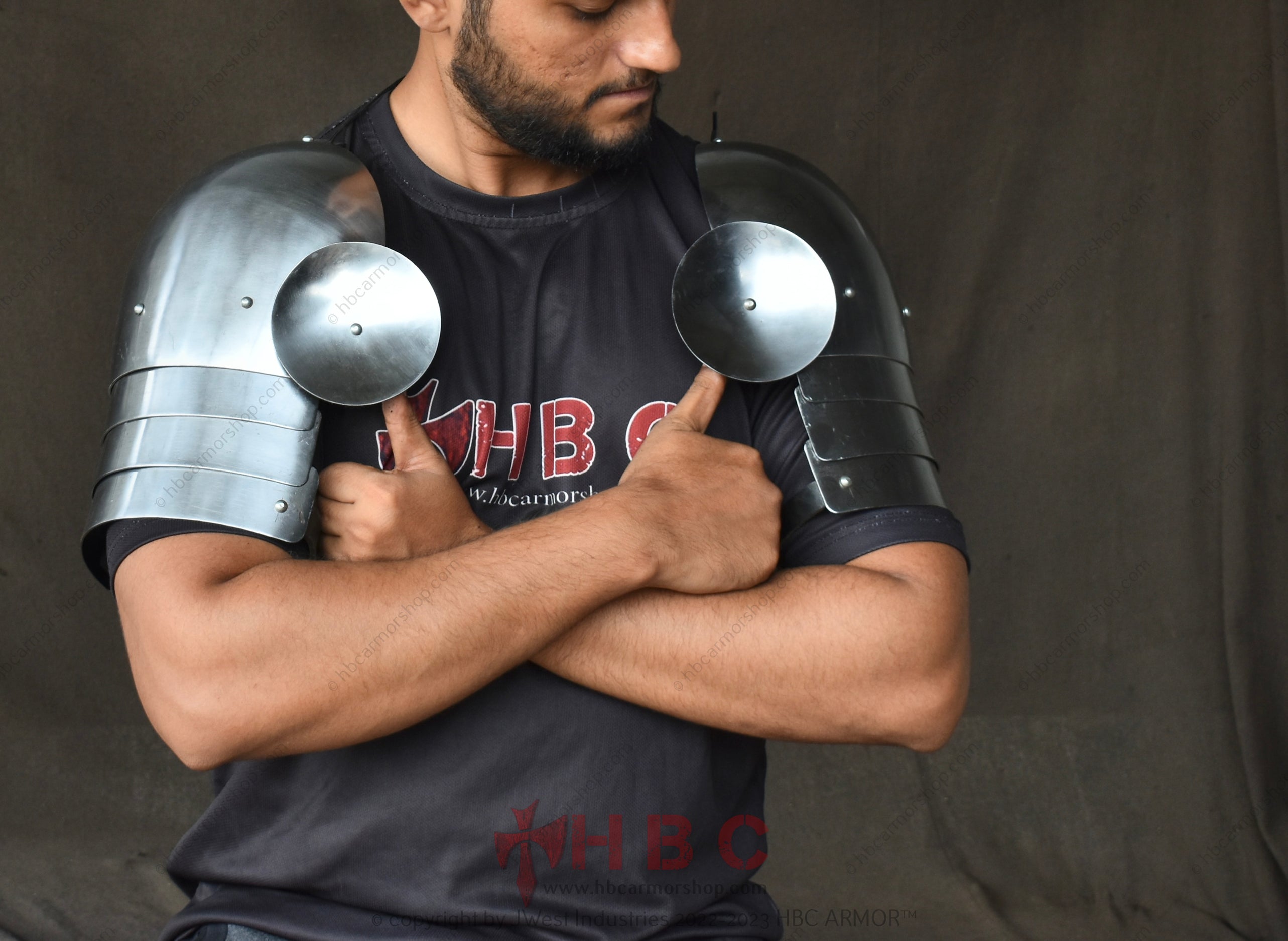 Medieval Spauldron With Rondels/European Style — HBC Armor Shop