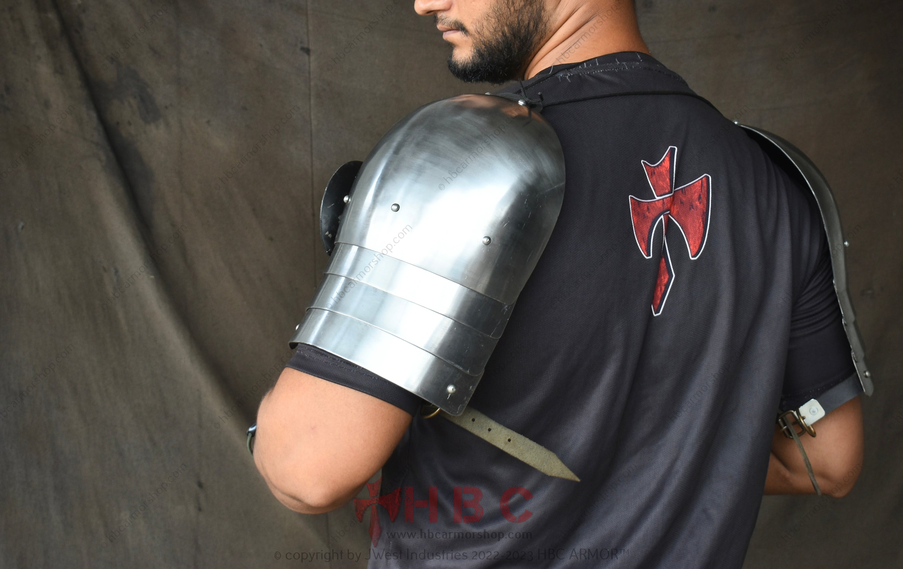 Medieval Spauldron With Rondels/European Style — HBC Armor Shop