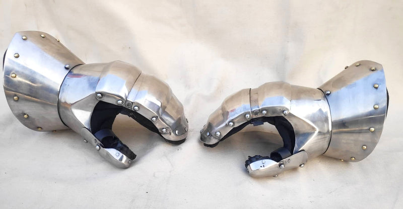 buhurt steel gauntlet and mitten
