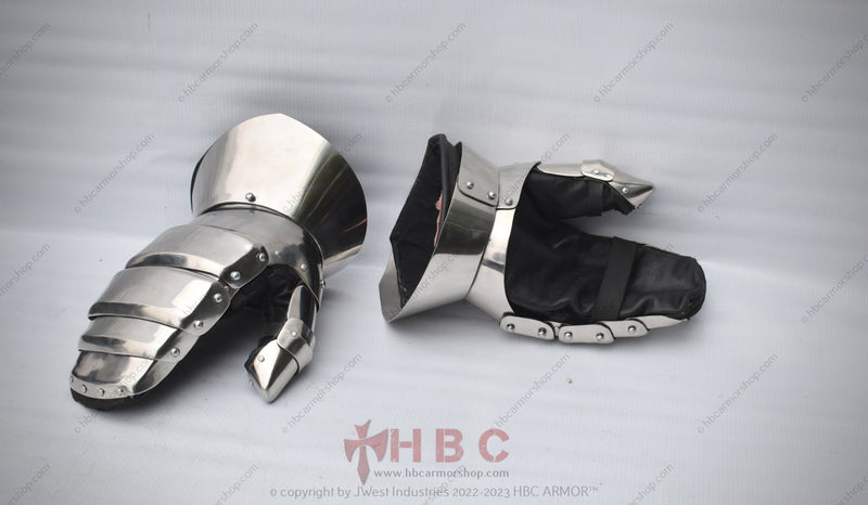 Christ's Knight Combat Mitten