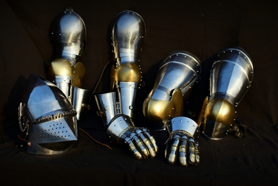 Quality Armour for Medieval reenactments & Fairs.