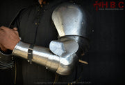 arms armour