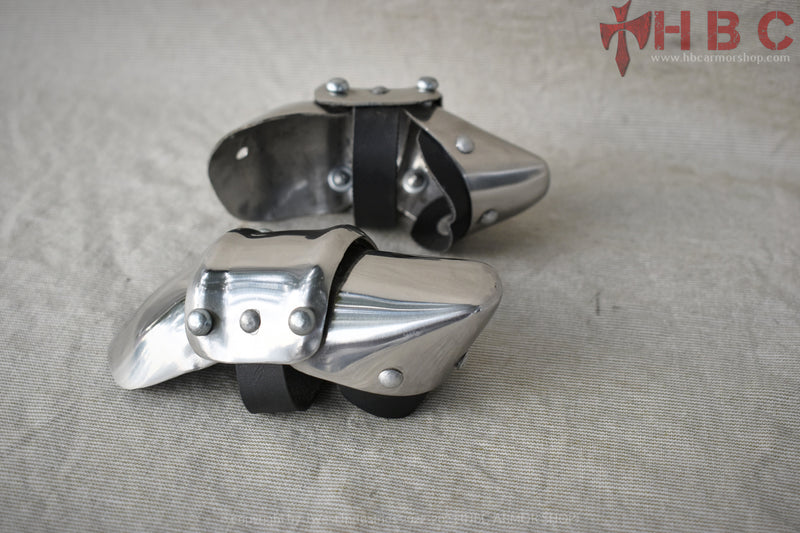 enclosed metal thumb