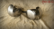 Japanese leg armour