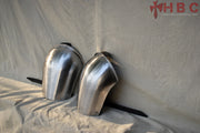 shoulder armour pauldrons