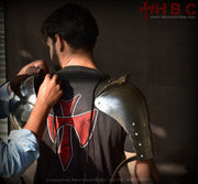 act armour pauldron