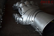 medieval gauntlet