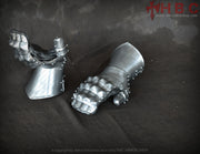 medieval mitten