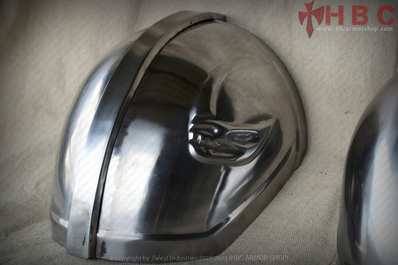Mandalorian shoulder armor